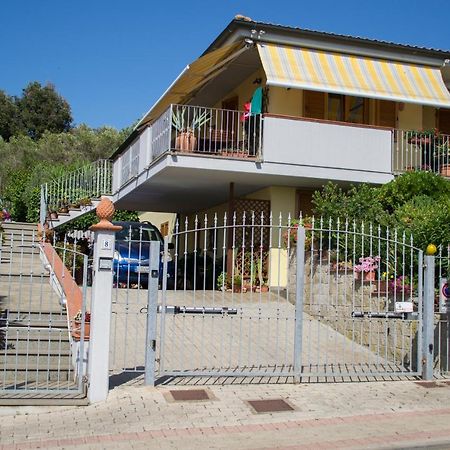 Casa d'aMare - a 600 mt dalla spiaggia Follonica Esterno foto